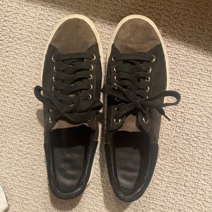 Leather sneakers